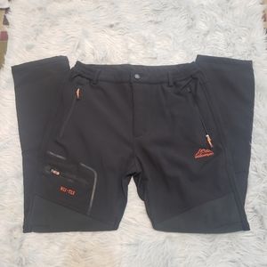 Outdoorsport Wei Tex Women's Slim Cargo Snow, Ski or Hiking Black Pants-Medium